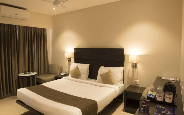 OYO Premium GS Road Near International Hospital