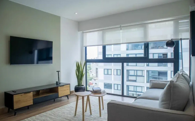 Majestic 2BR With Modern Pool in Miraflores