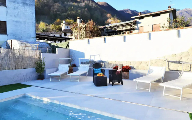 Stellar Apartment in Miane With Shared Swimming Pool