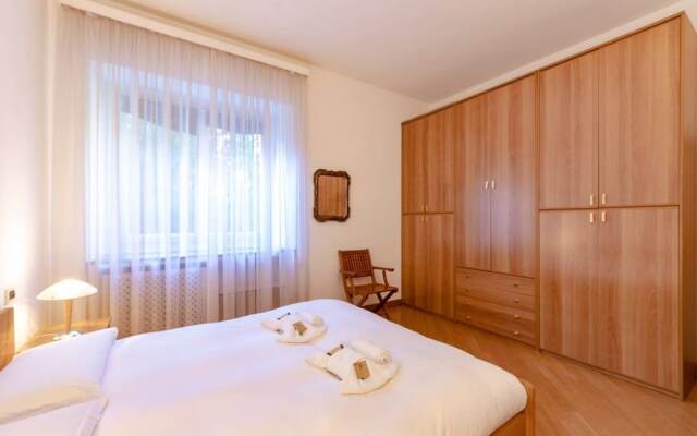 JOIVY Lovely Apt with Communal Pool in Nervi