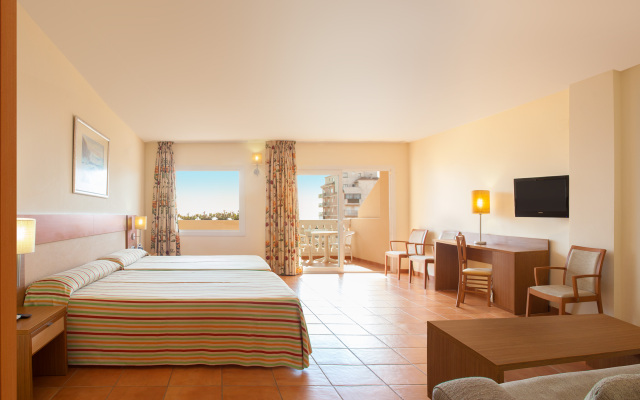 Отель RH Casablanca & Suites