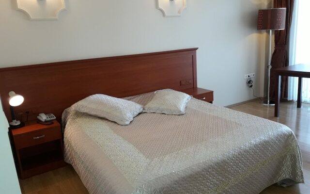 Dogalya Hotel