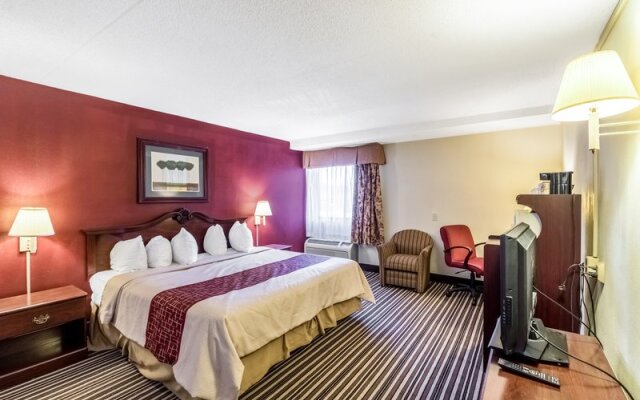 Red Roof Inn & Suites Terre Haute