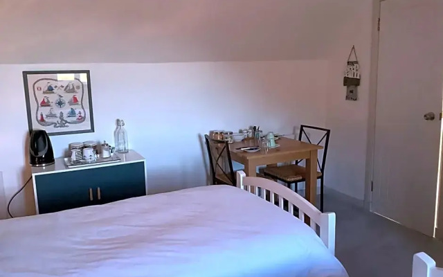 Oakwood Bed  Breakfast