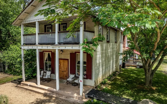 Bliss Point Farm and B&B