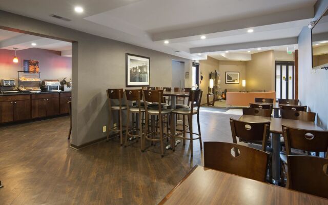 Best Western University Inn At Valparaiso