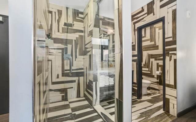 Intimate En Suite Studio