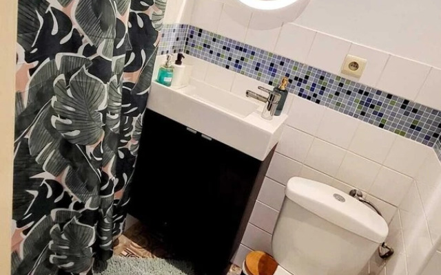 Charming 1-bedroom Appartment Near Nato