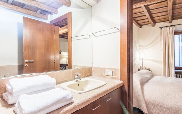 RSH Elegant Large Apartment Piazza Navona