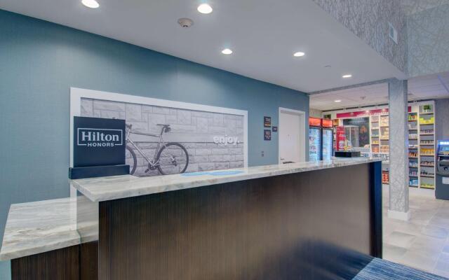 Hampton Inn & Suites Boston/Stoughton