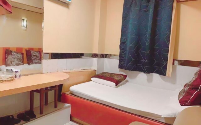 Royal Capital Hotel
