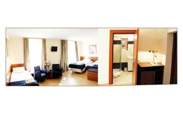 Hotel Pokoje Pod Lwem