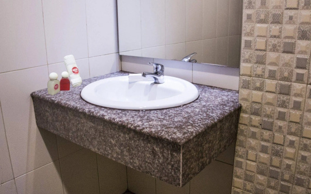 NIDA Rooms Tugu Railway Station