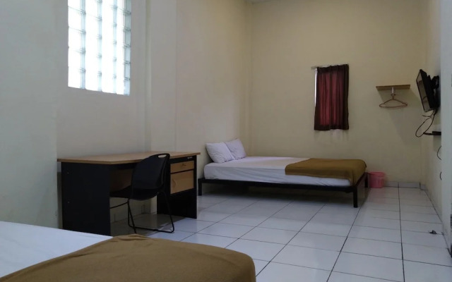 OYO 3499 J8 Hotel