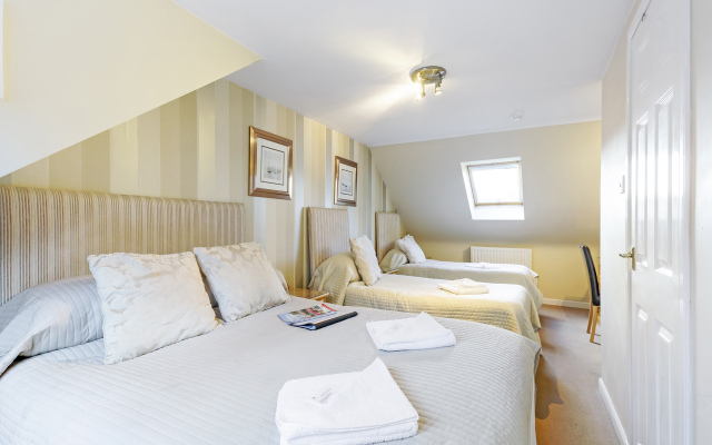 Arden Guest House, Craigmillar Castle Edinburgh