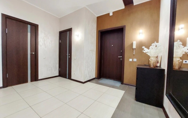 UT Меридианная 1а