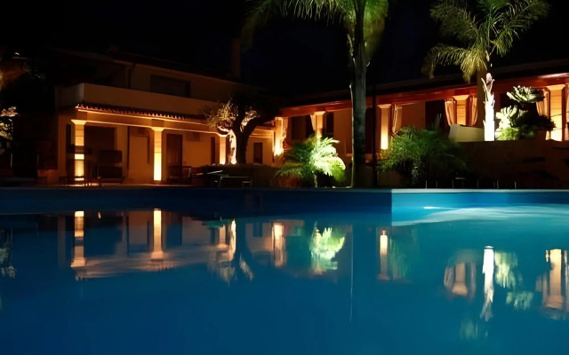Villa Carlo Resort