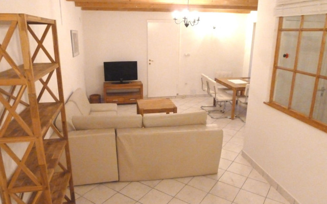 Sobieski Maisonette Apartments