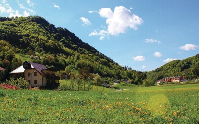 Beautiful Home in Lasko With Wifi and 1 Bedrooms