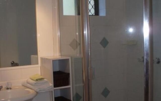 Coolamon Apartments