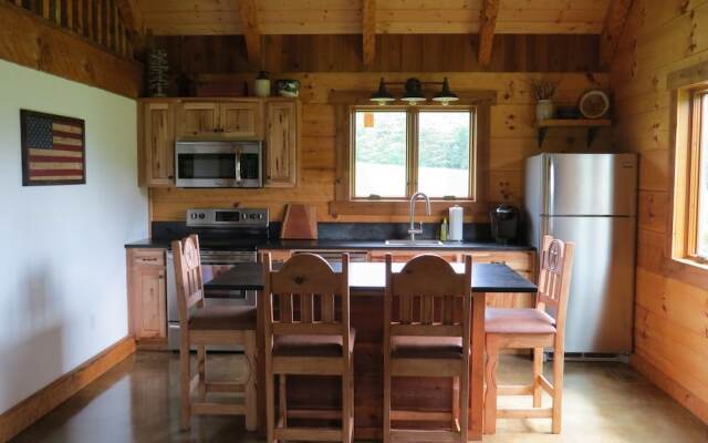 Southern Comfort Lakeside Cabin Resort