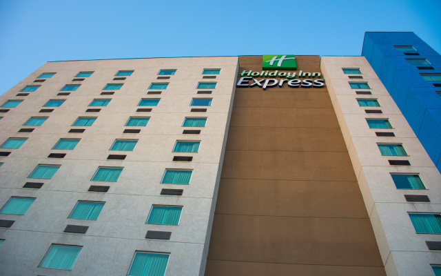 Holiday Inn Express Saltillo Zona Aeropuerto by IHG