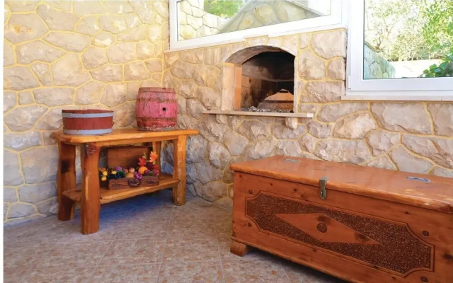 Stunning Home in Prigradica With Wifi and 3 Bedrooms