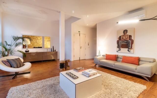 Wide and Modern Apartment in Lisbon