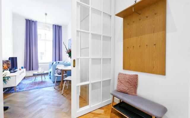 Palace Dlazdena Central Apartment - New Town
