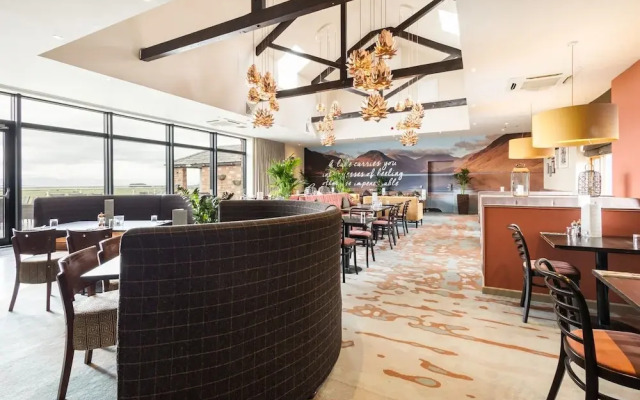 Host Stay Bowscale Suite