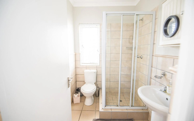 The Paper Fig House river club 30