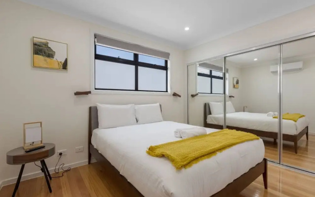 Impressive & Spacious new Townhouse@preston