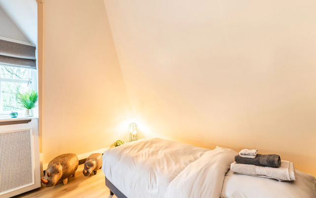 Beautiful Villa in Drunen With Private Heated Pool