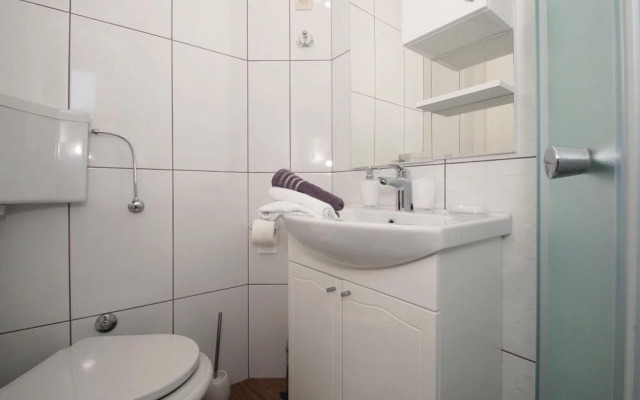 Amazing Home in Dingac-potocine With Wifi and 2 Bedrooms