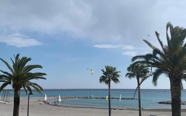 Sea view luxury apartment