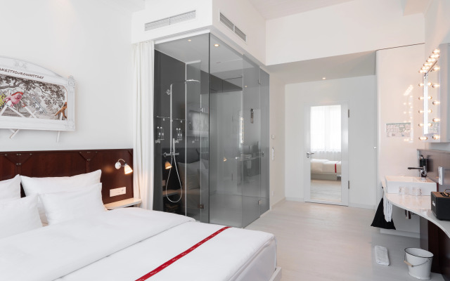 Ruby Leni Hotel Dusseldorf