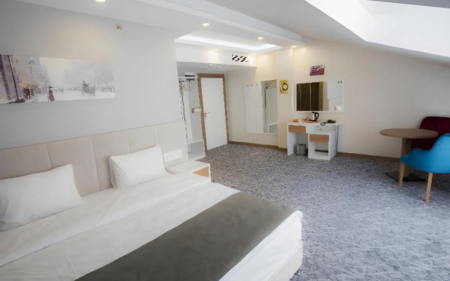 Royal Inci Airport Hotel