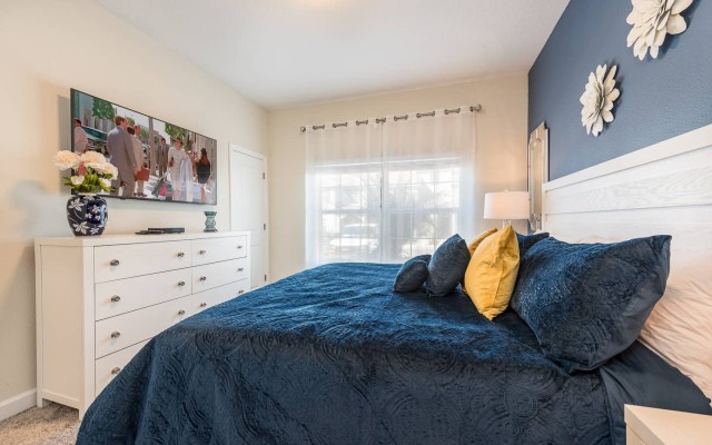 Spacious house near Disney with private pool