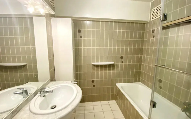 Apartment in Nieuwpoort With Sea Views