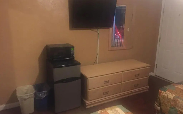 Surf Comber Motel