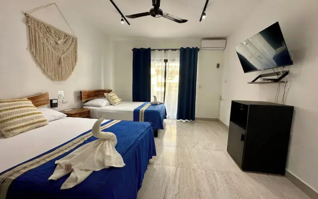 Plaza Nardos Hotel & Suites