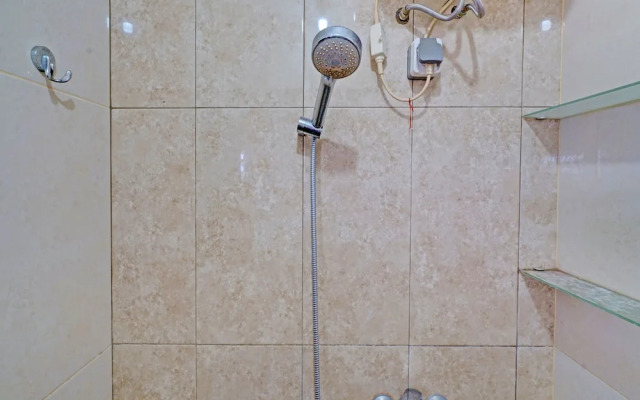 OYO Life 92949 Apartemen Gateway Cicadas By Qq Rent