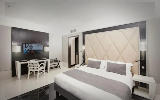 Krystal Palace Douala