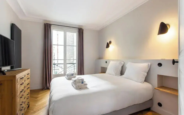 Magnificent Apartment - 3br/ 8P - Europe