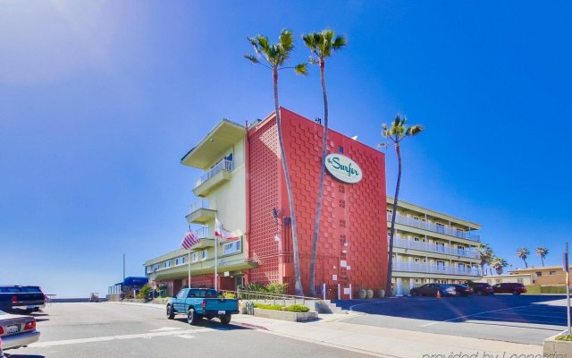 Surfer Beach Hotel