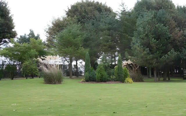 Cottage Lea's Country Hotel & Restaurant