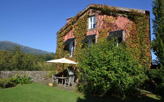 Casa do Mosteiro de Refoios do Lima