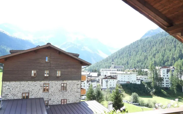 Hotel Alpina