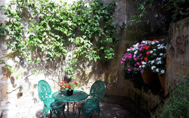 Roshnier Apartment