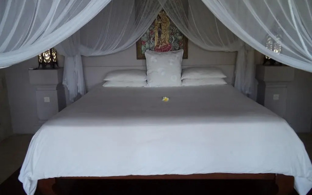 Baliku Dive Resort